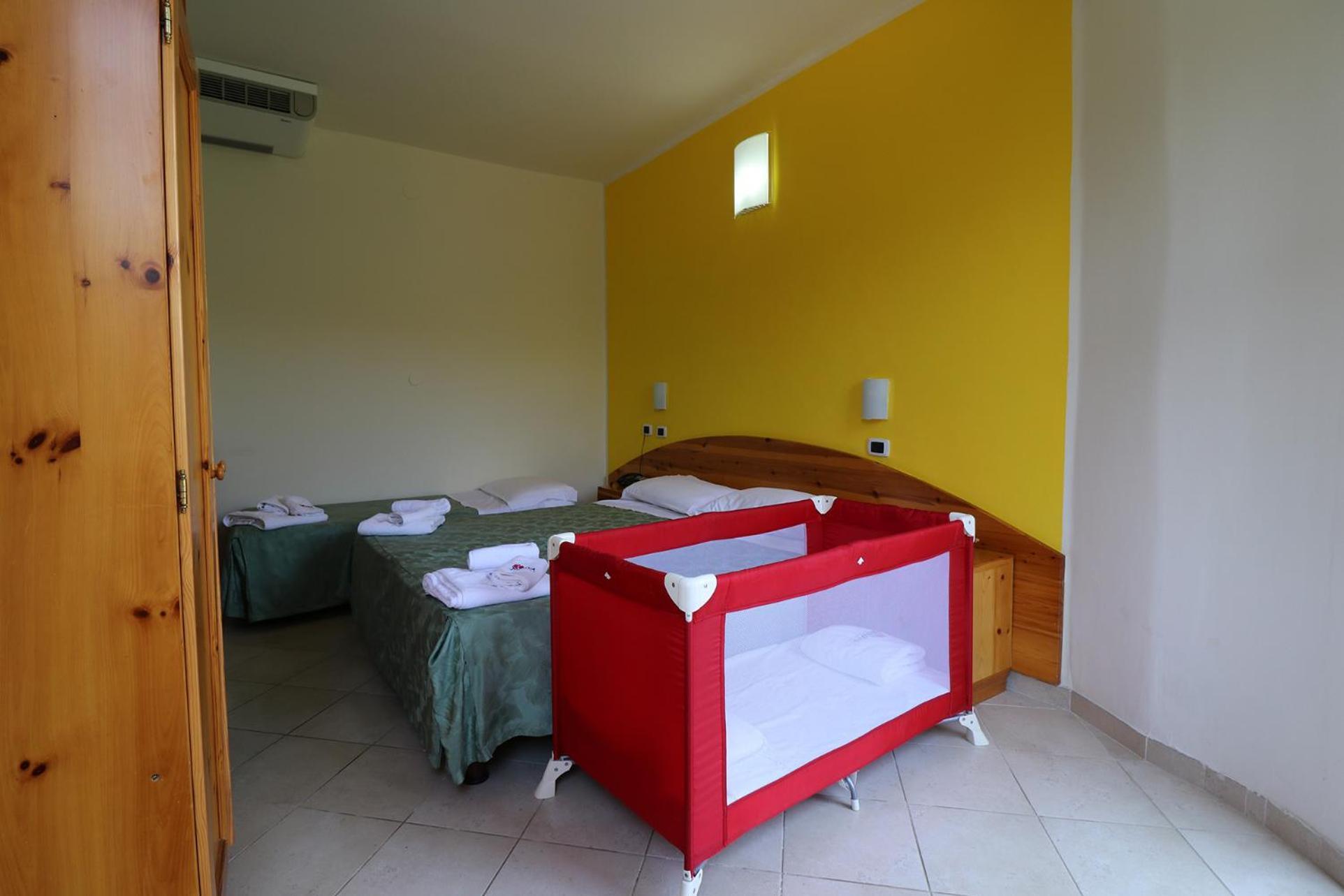 Nirvana Club Village Ботричело Екстериор снимка