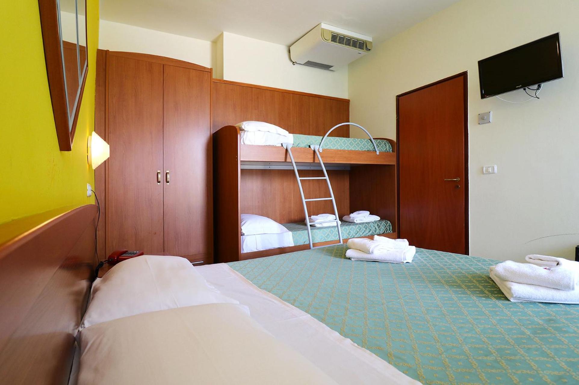 Nirvana Club Village Ботричело Екстериор снимка