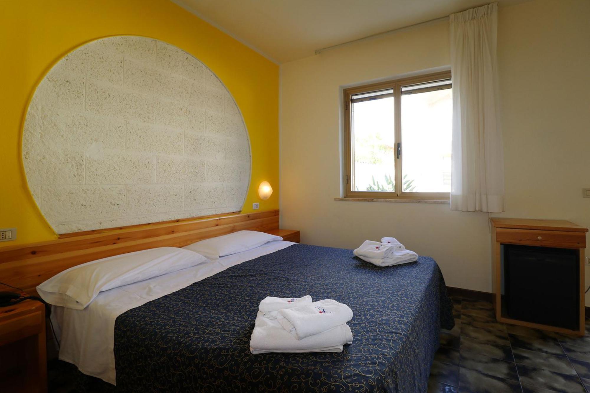 Nirvana Club Village Ботричело Екстериор снимка